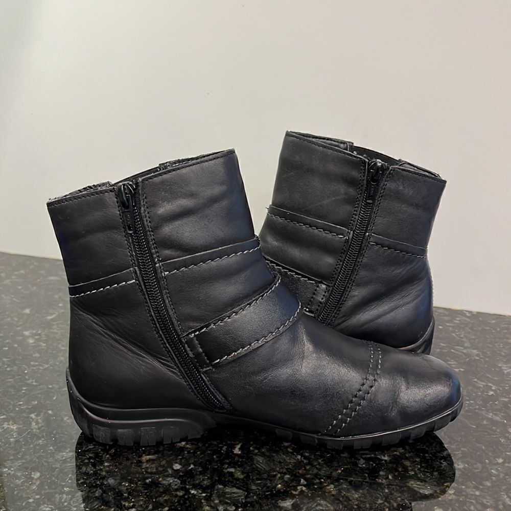 Rieker Women’s Black Leather Ankle boots, size 37 Leather. Faux fur lining. - Picture 5 of 11